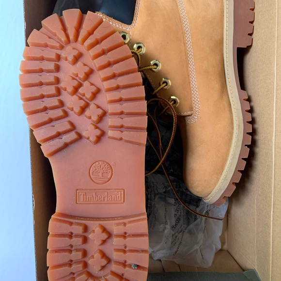 Timberland Boots - Picture 5 of 10
